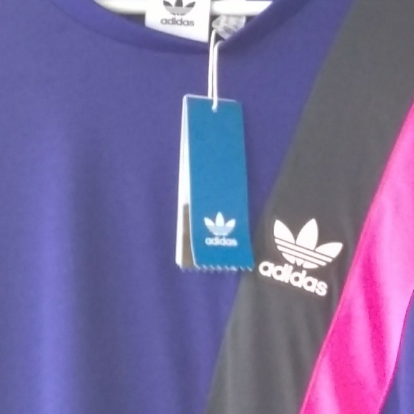 Adidas | T-shirt - Picture 6 of 7